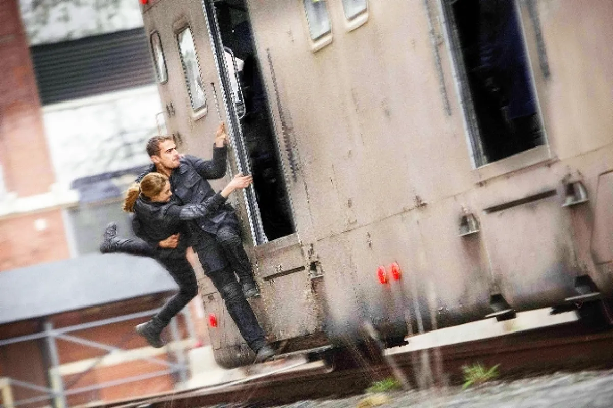 Divergence (Divergent), 2014 - fotogaléria