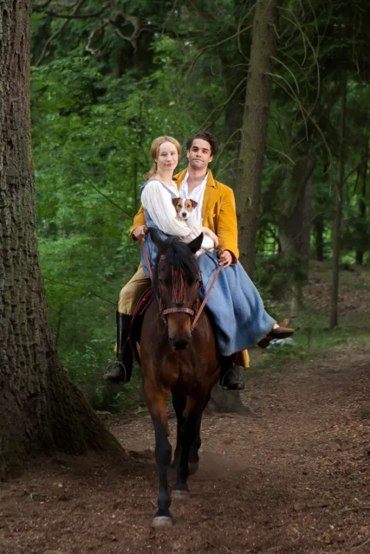 Medvědí princ (Der Prinz im Bärenfell), 2015 - fotogaléria