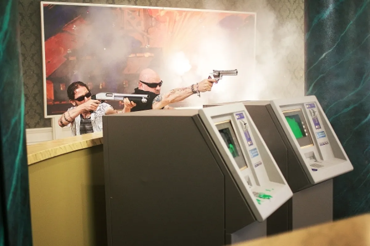 Rande u přepážky (FLYPAPER), 2011 - fotogaléria