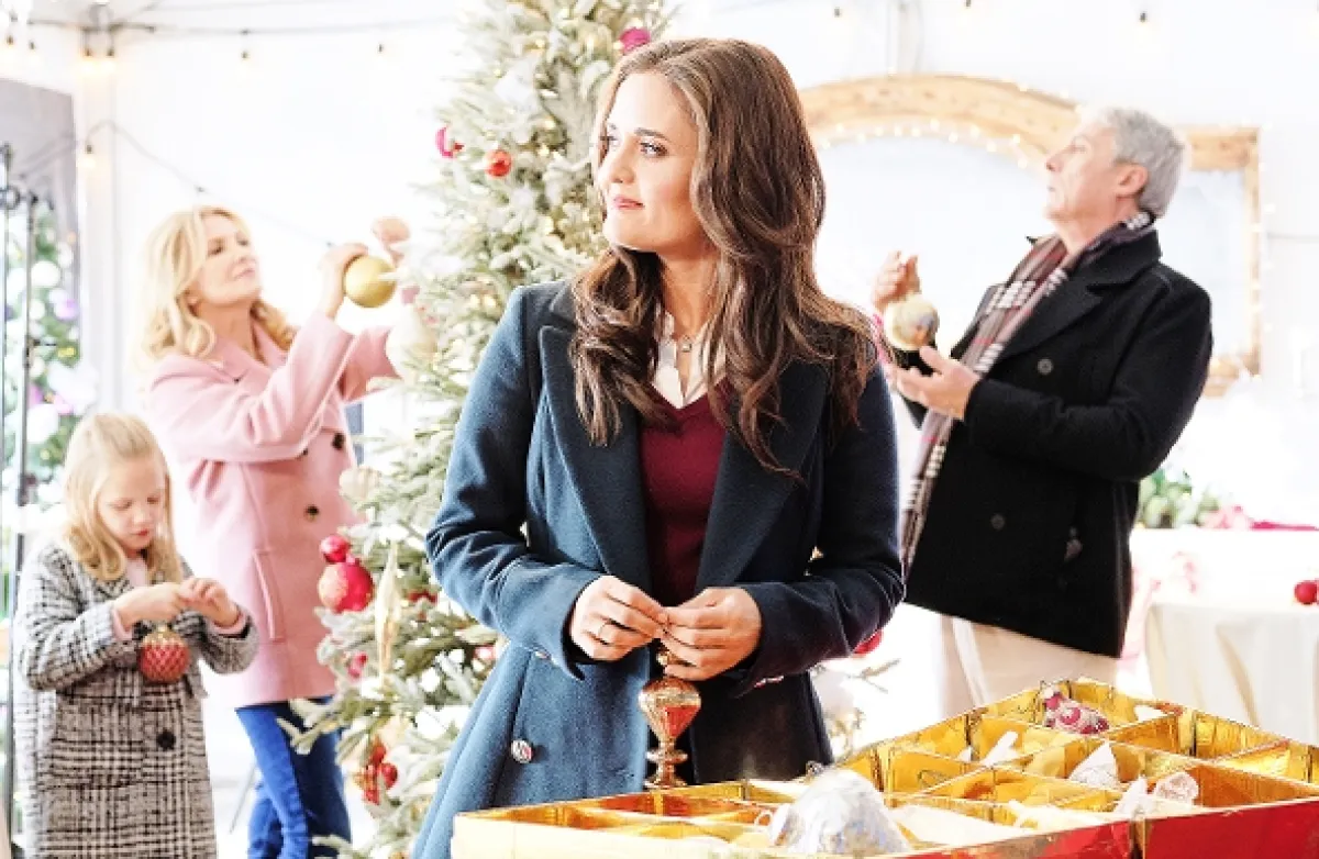 Sen o Vianociach (Christmas at Dollywood), 2019 - fotogaléria