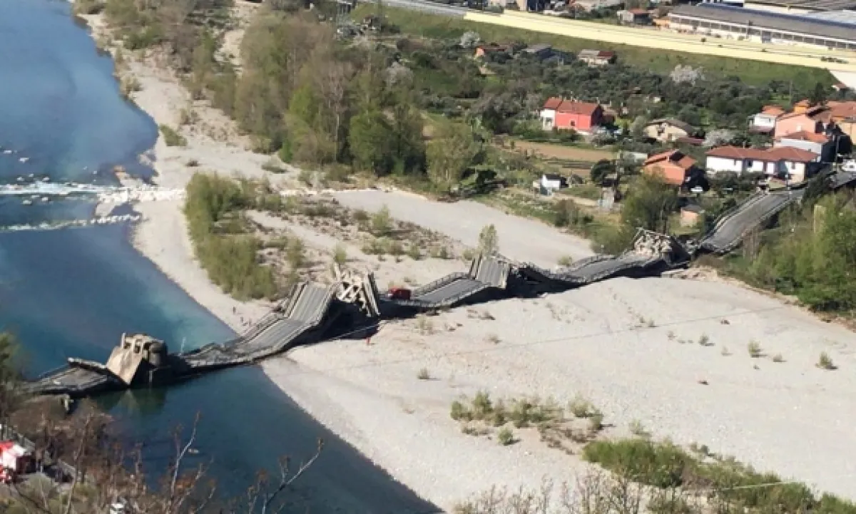 Staviteľské katastrofy, 2021 - fotogaléria