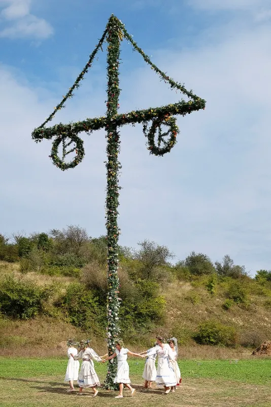 Slunovrat (Midsommar), 2019 - fotogaléria