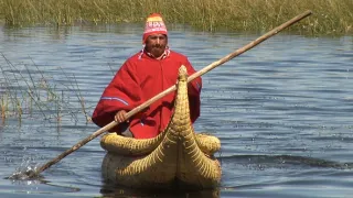 České stopy na brehu bájneho jazera Titicaca