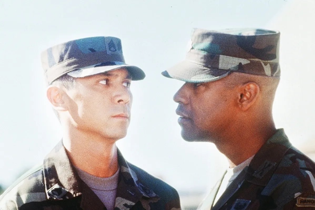Odvaha pod paľbou (Courage under Fire), 1996 - fotogaléria