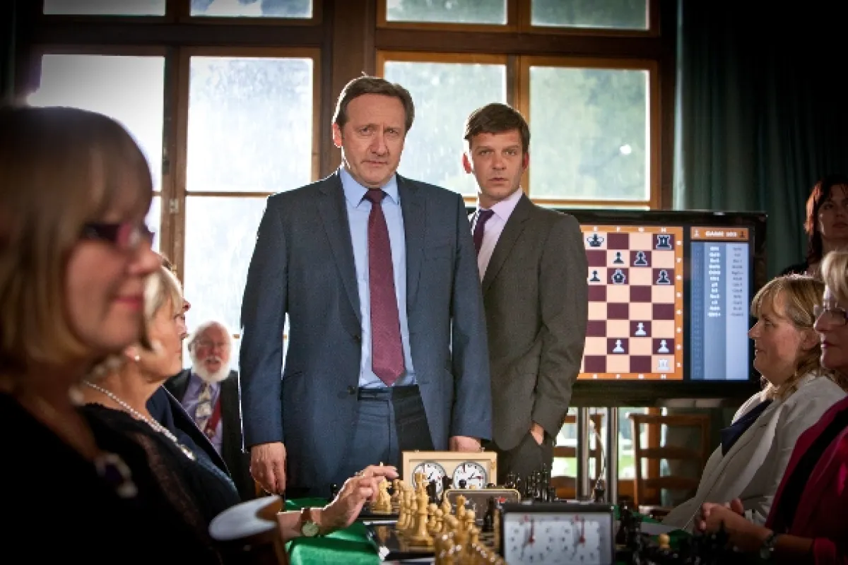 Vraždy v Midsomeri (Midsomer Murders XV - The Sicilian Defence), 2012 - fotogaléria