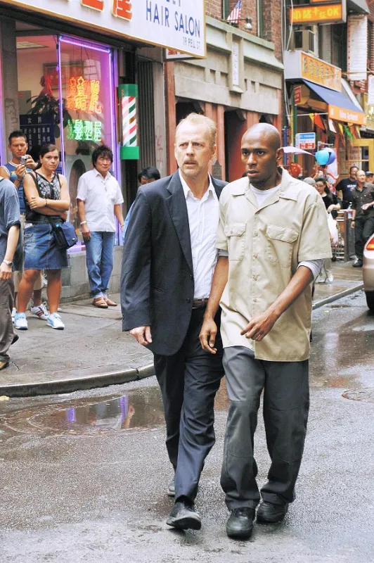 16 bloků (16 Blocks), 2006 - fotogaléria