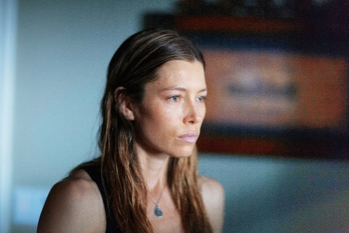 Krvácející srdce (BLEEDING HEART), 2015 - fotogaléria