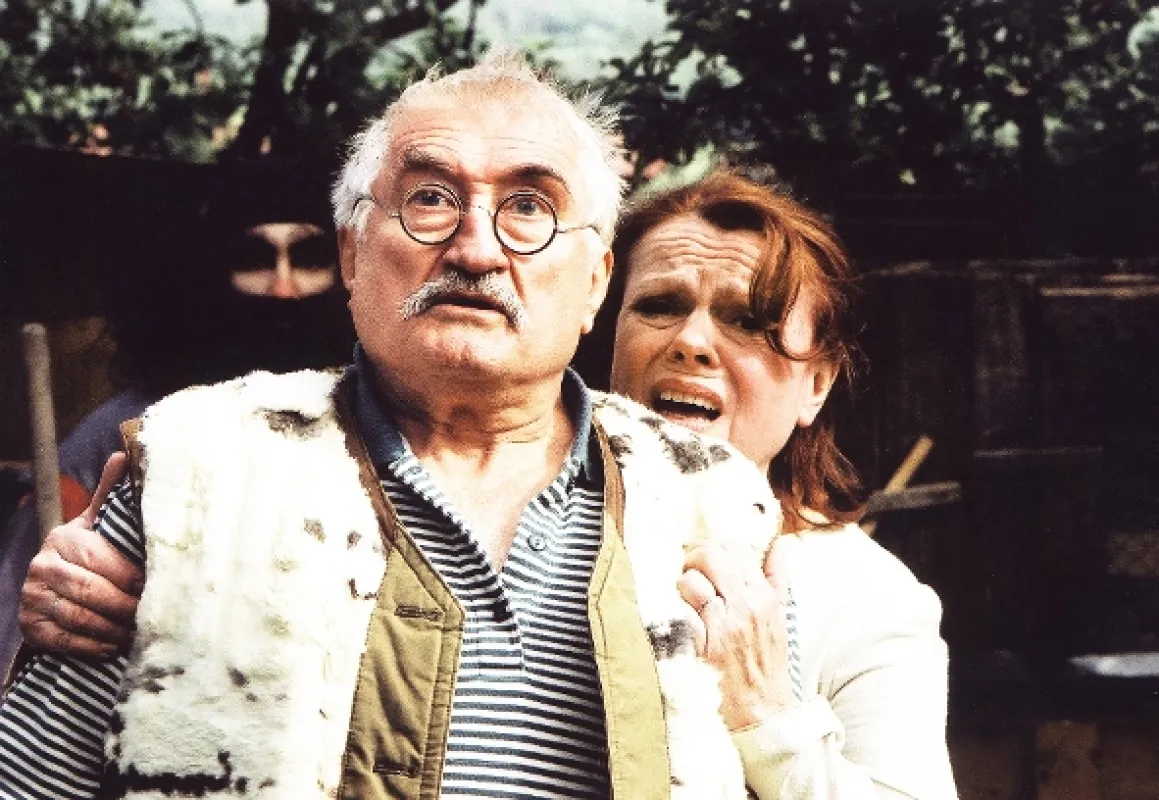 Mach, Šebestová a kouzelné sluchátko, 2001 - fotogaléria