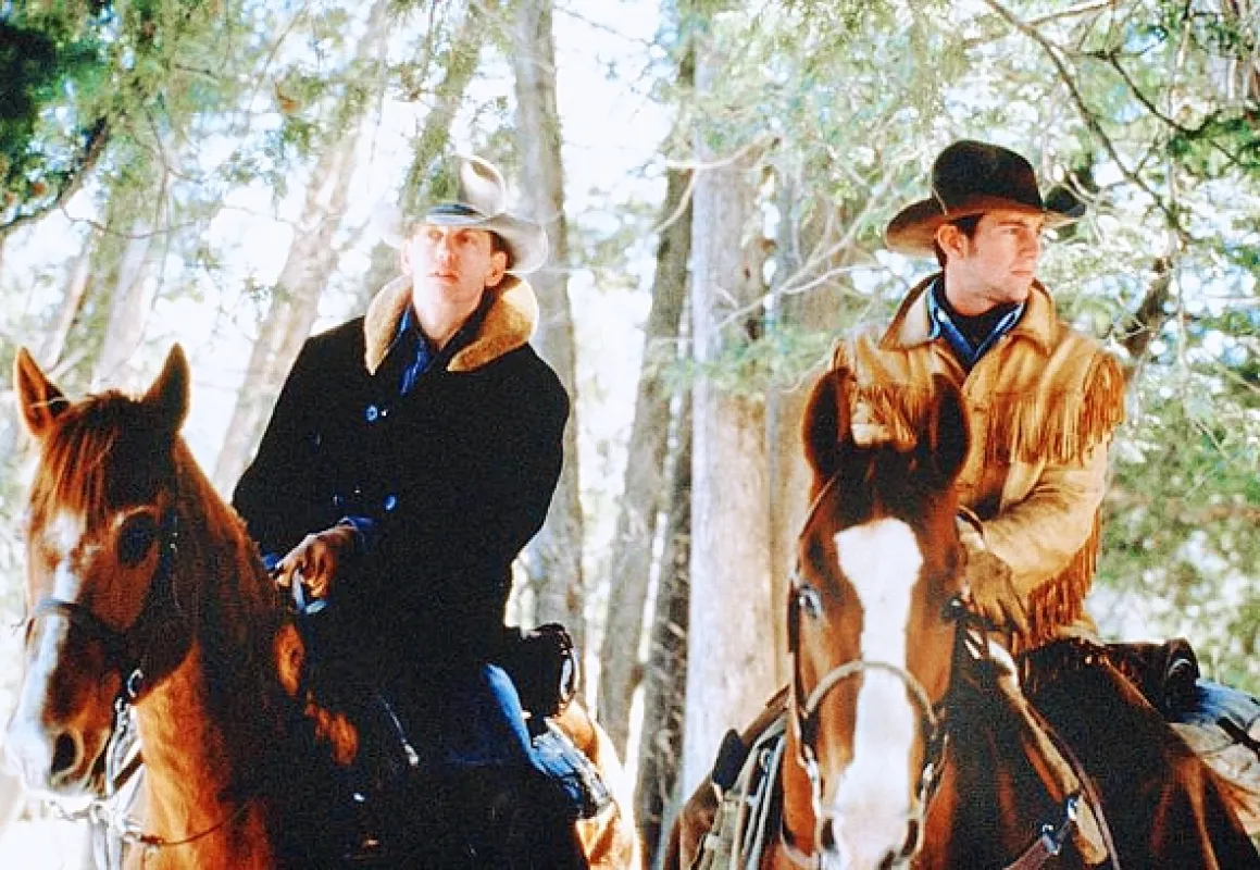 Nedostupná pro kovboje (NOTHING TOO GOOD FOR A COWBOY), 1998 - fotogaléria
