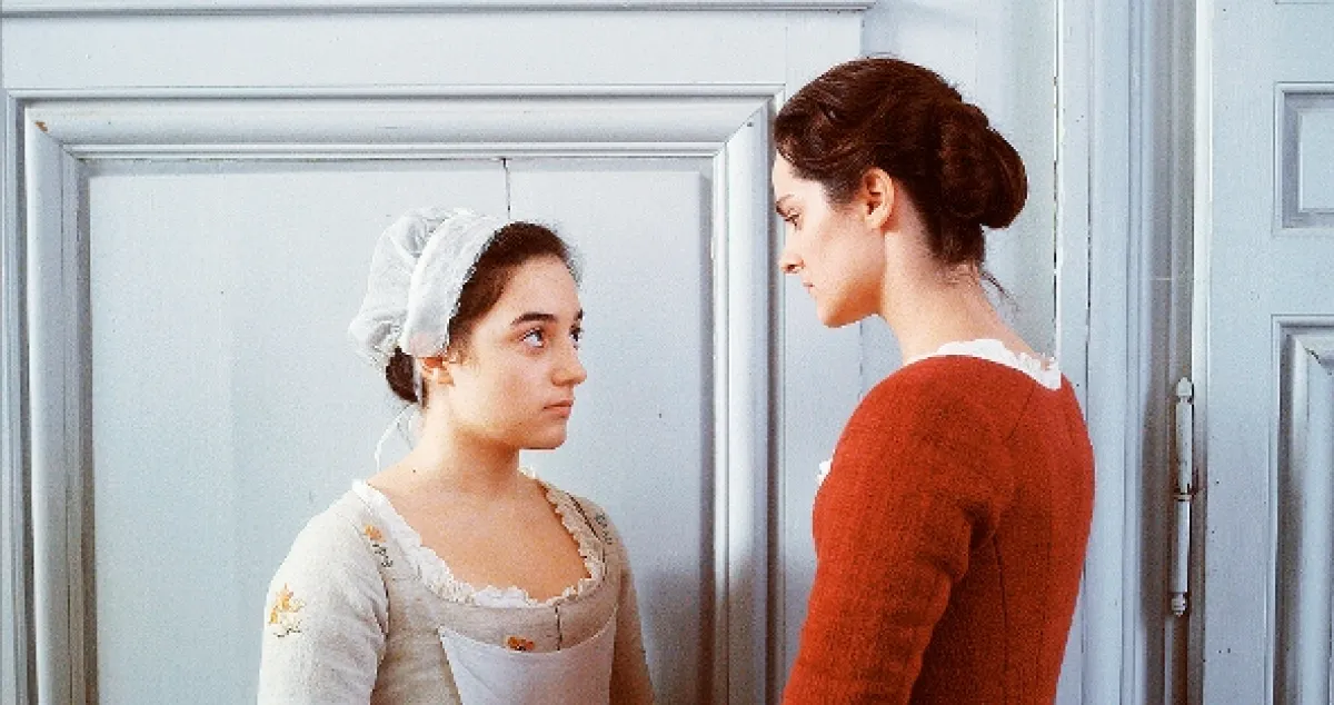 Portrét dívky v plamenech (Portrait de la jeune fille en feu), 2019 - fotogaléria