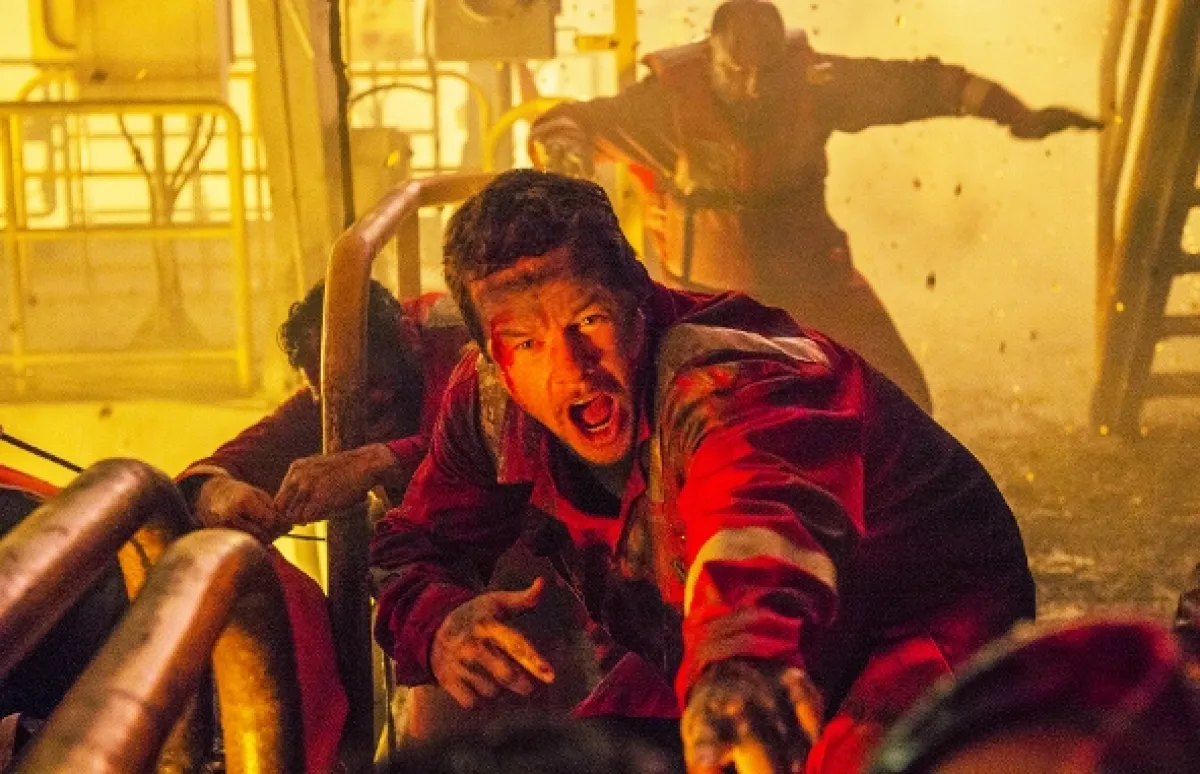 More v plameňoch (Deepwater Horizon), 2016 - fotogaléria