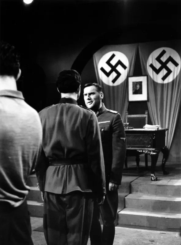 Sám vojak v poli, 1964 - fotogaléria