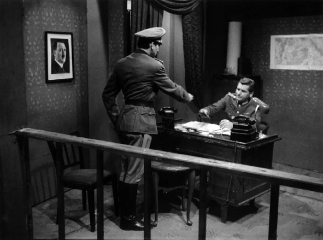 Sám vojak v poli, 1964 - fotogaléria