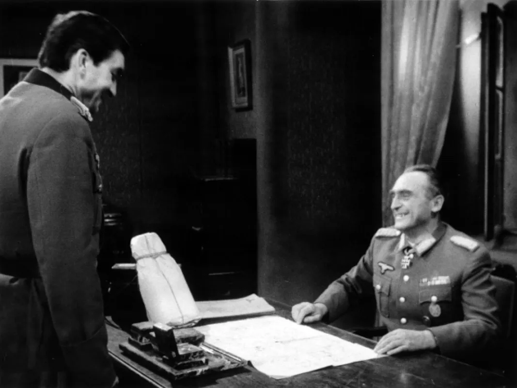 Sám vojak v poli, 1964 - fotogaléria