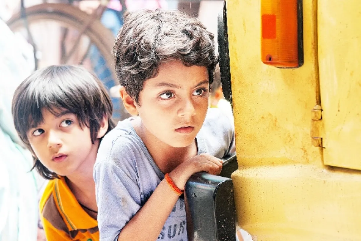 Podivuhodná cesta fakíra, ktorý uviazol v skrini (The Extraordinary Journey of the Fakir), 2018 - fotogaléria