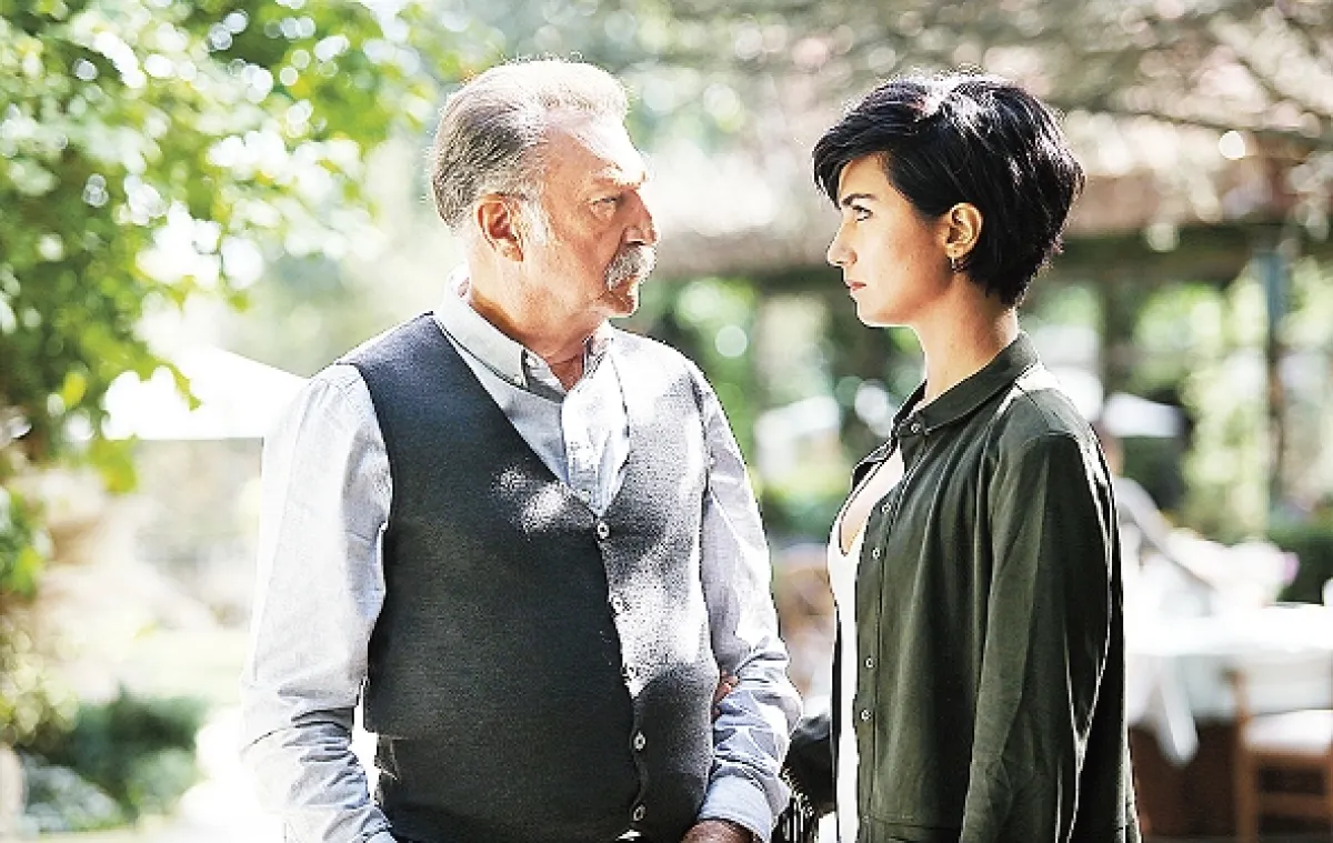 Statočný a krásna, 2016 - fotogaléria