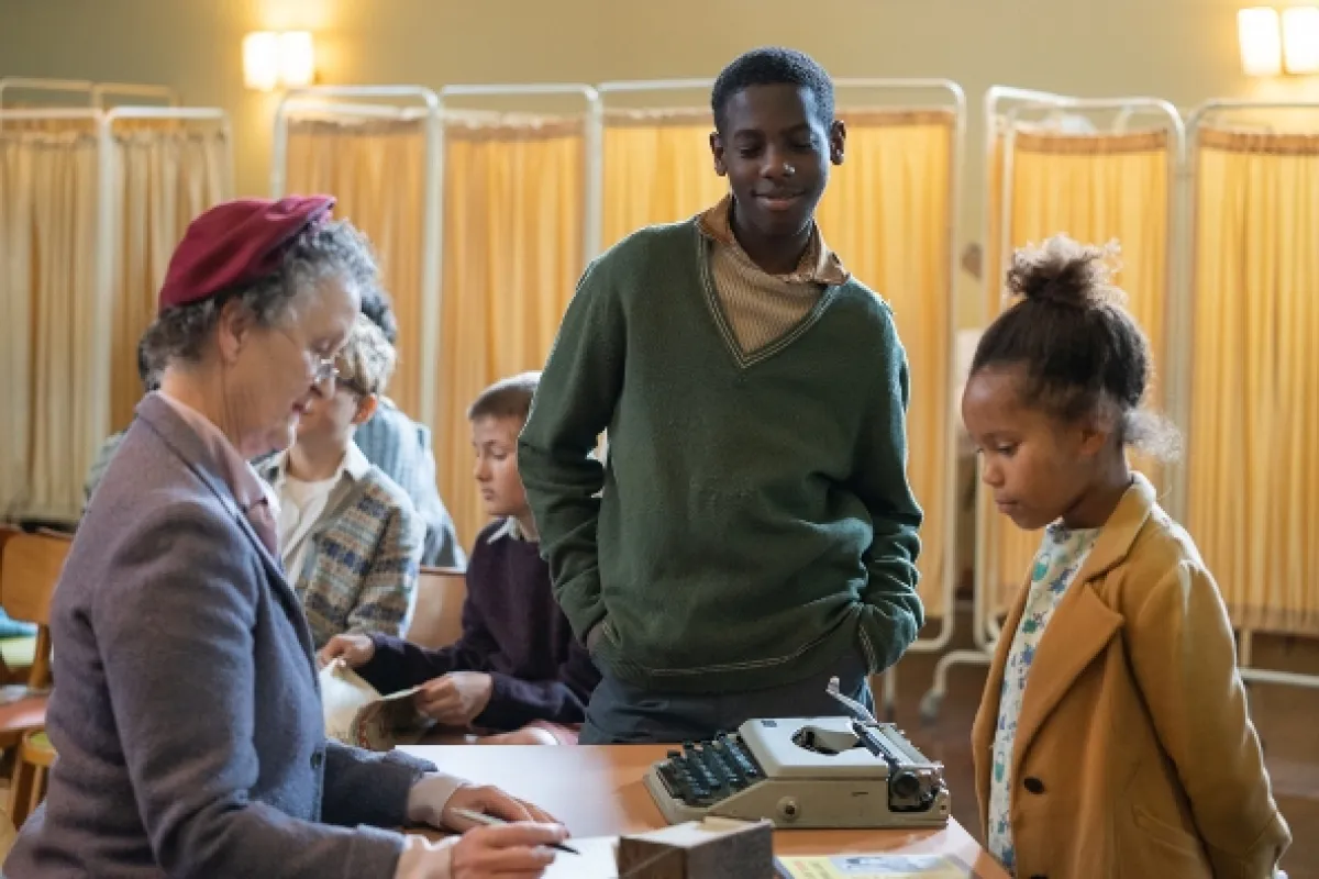 Zavolejte porodní sestřičky (Call the Midwife XII), 2023 - fotogaléria