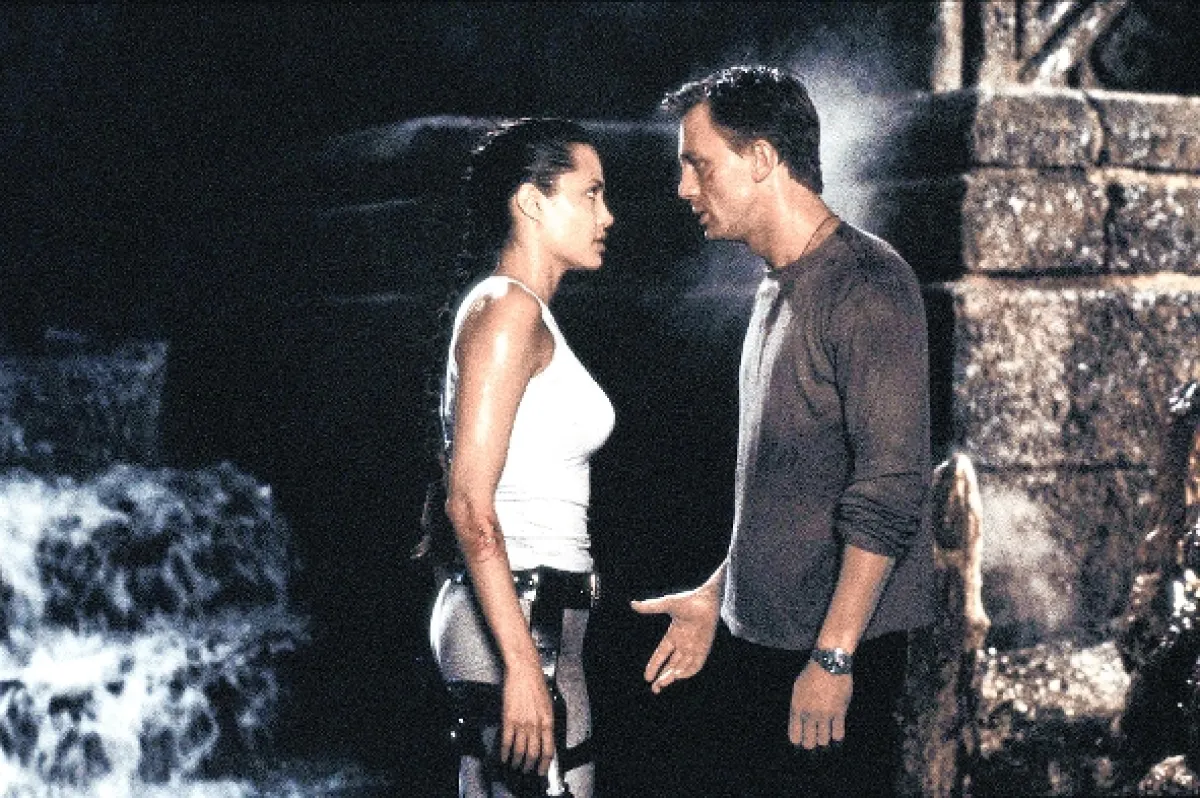Lara Croft - Tomb Raider (Lara Croft: Tomb Raider), 2001 - fotogaléria