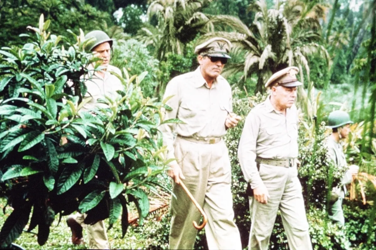 Generál MacArthur (MacArthur), 1977 - fotogaléria