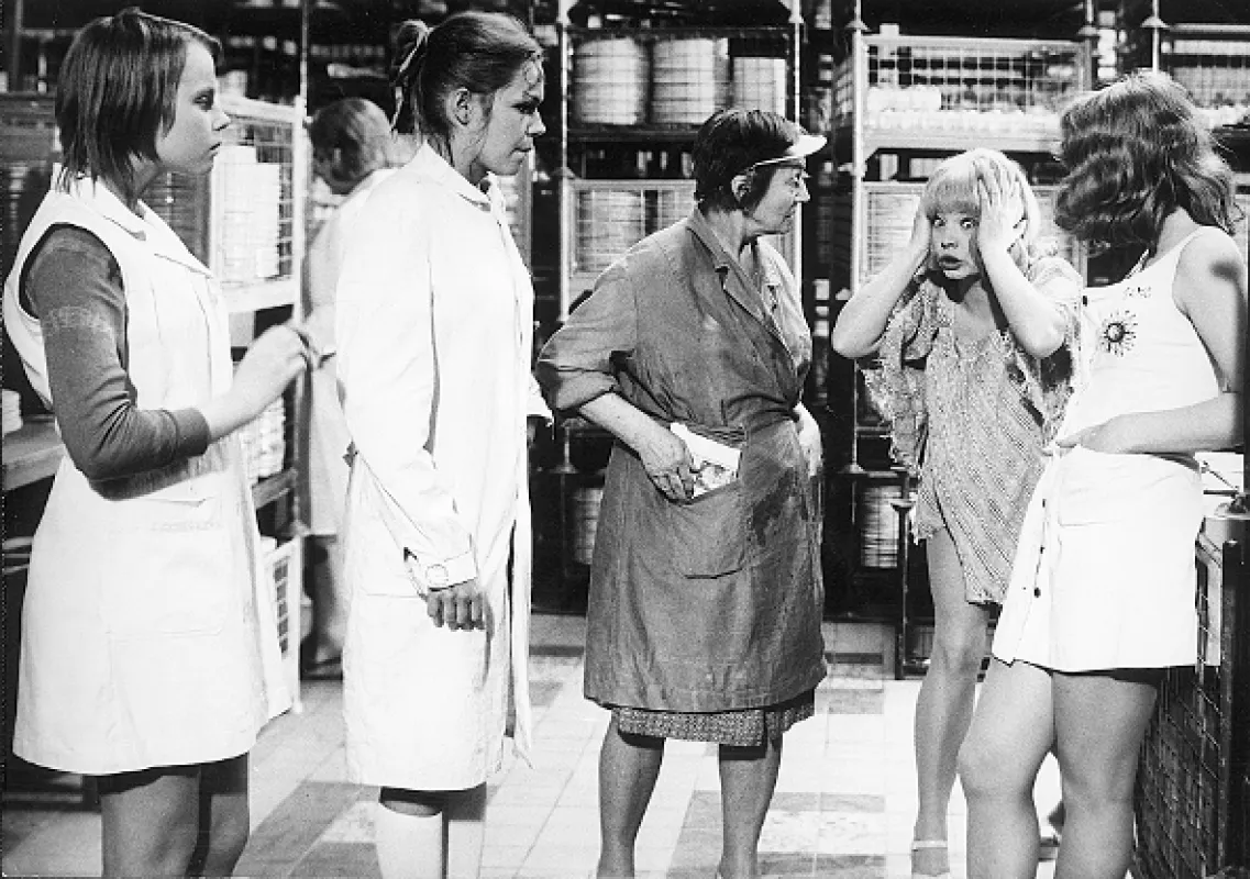Holky z porcelánu, 1974 - fotogaléria