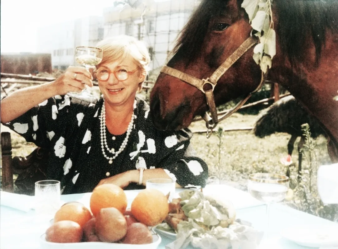 Čarodějky z předměstí, 1990 - fotogaléria