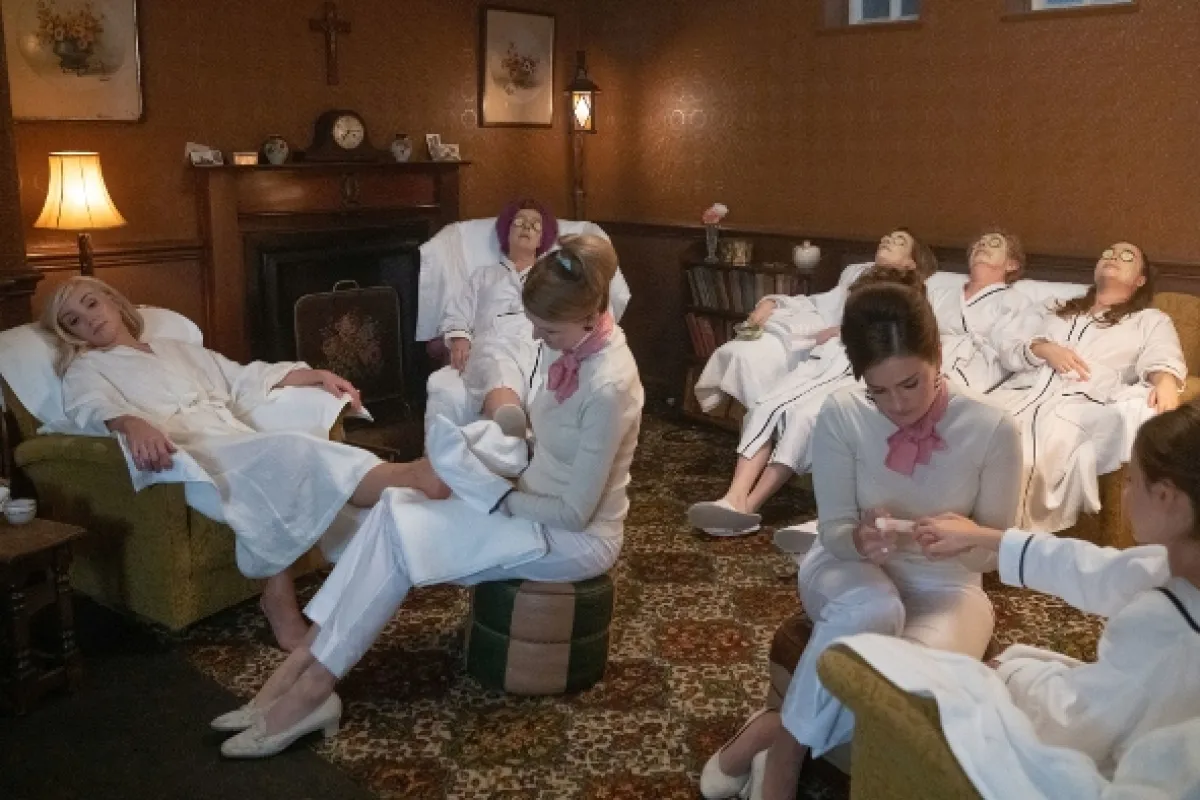 Zavolejte porodní sestřičky (Call the Midwife XII), 2023 - fotogaléria