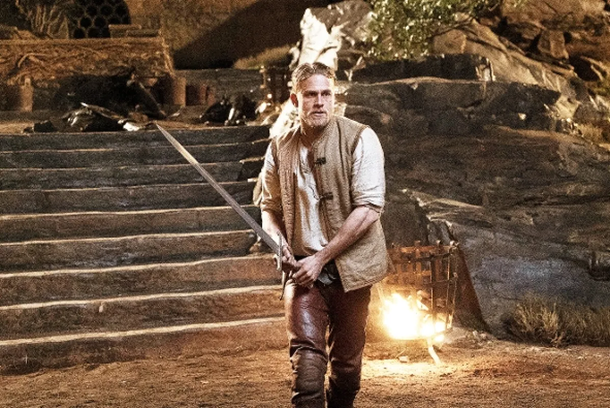 Kráľ Artuš: Legenda o meči (King Arthur: Legend of the Sword), 2017 - fotogaléria