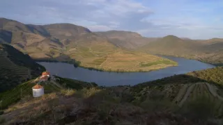 Na ceste po údolí rieky Douro