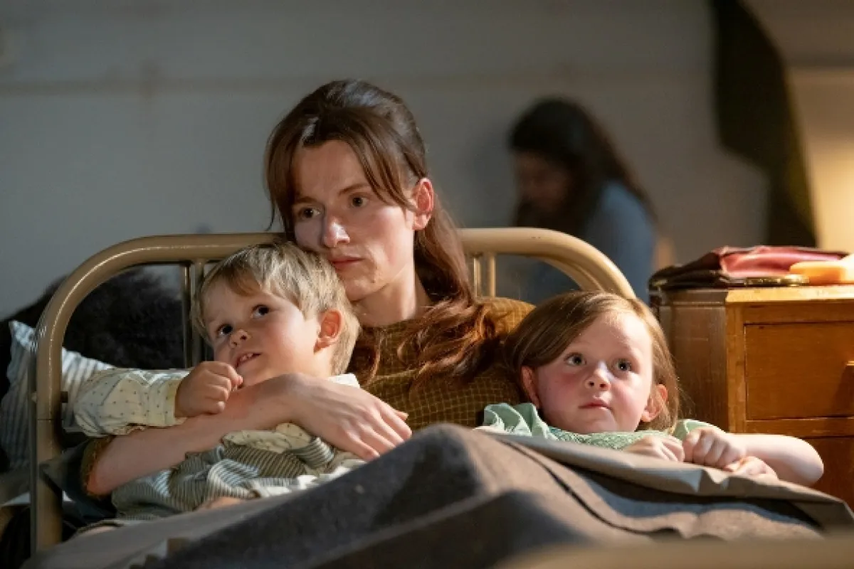 Zavolejte porodní sestřičky (Call the Midwife XII), 2023 - fotogaléria