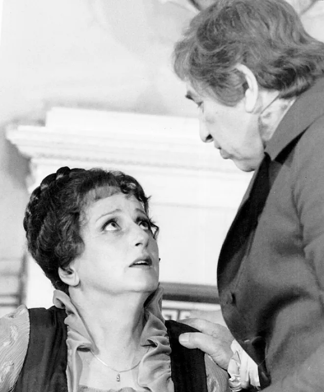 Emília Galottiová, 1981 - fotogaléria