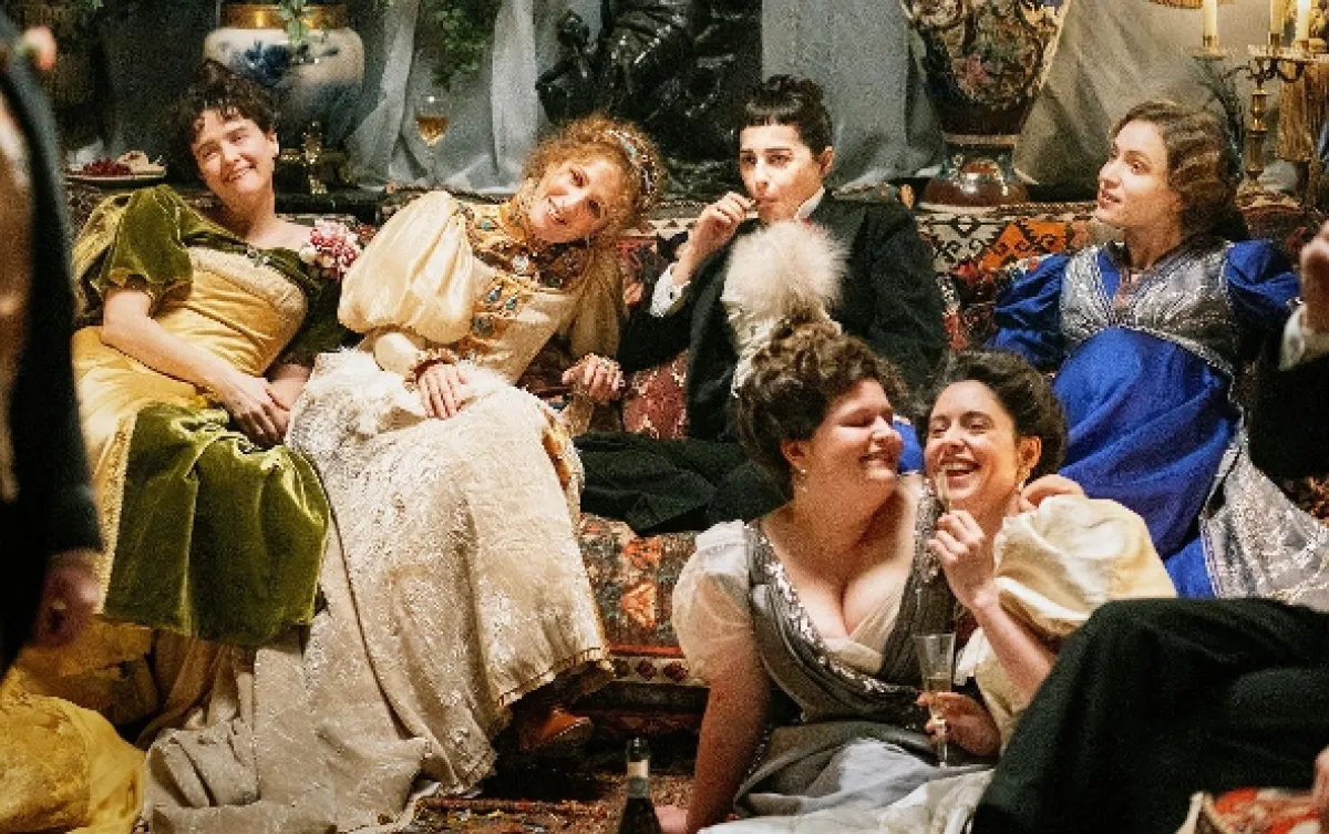 Božská Sarah Bernhardt (The Divine Sarah Bernhardt), 2024 - fotogaléria