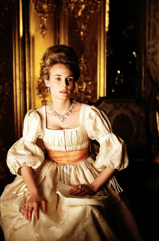 Zbohom, kráľovná (Farewell, My Queen/Les Adieux á la Reine), 2012 - fotogaléria