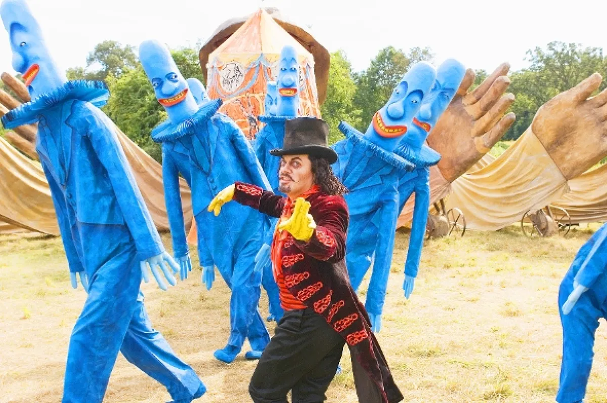 Napříč vesmírem (Across the Universe), 2007 - fotogaléria