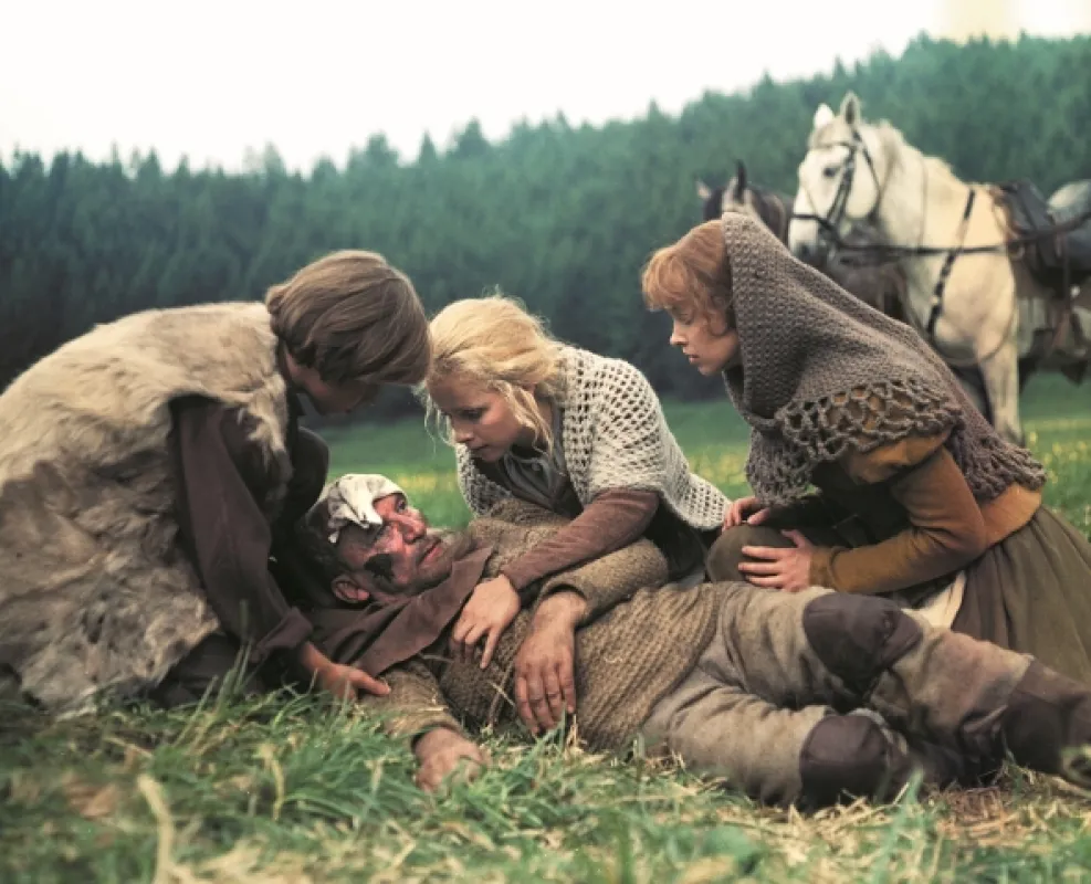 Sněženka a Růženka (Schneeweißchen und Rosenrot), 1978 - fotogaléria