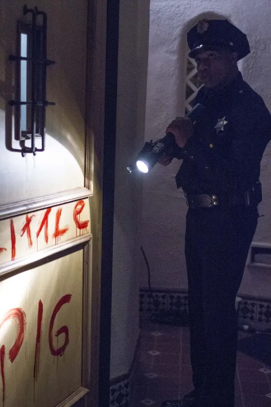 Noc hrôzy (Wolves at the Door), 2016 - fotogaléria