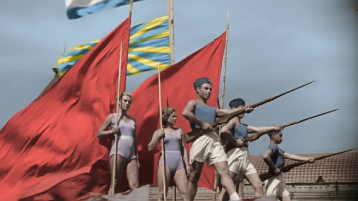 Hluk a vřava: Příběh 2. světové války (1939-1945: Et le monde bascule), 2025 - fotogaléria