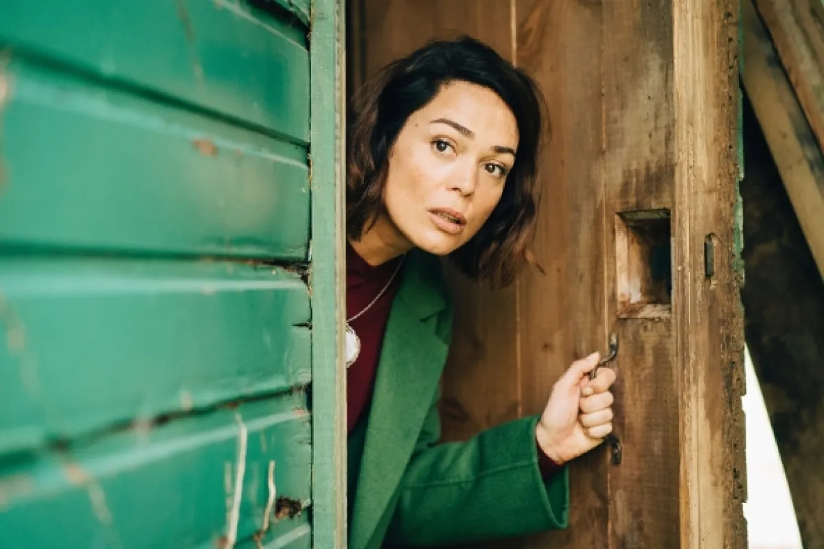 Slečna Holmesová (Mademoiselle Holmes), 2024 - fotogaléria