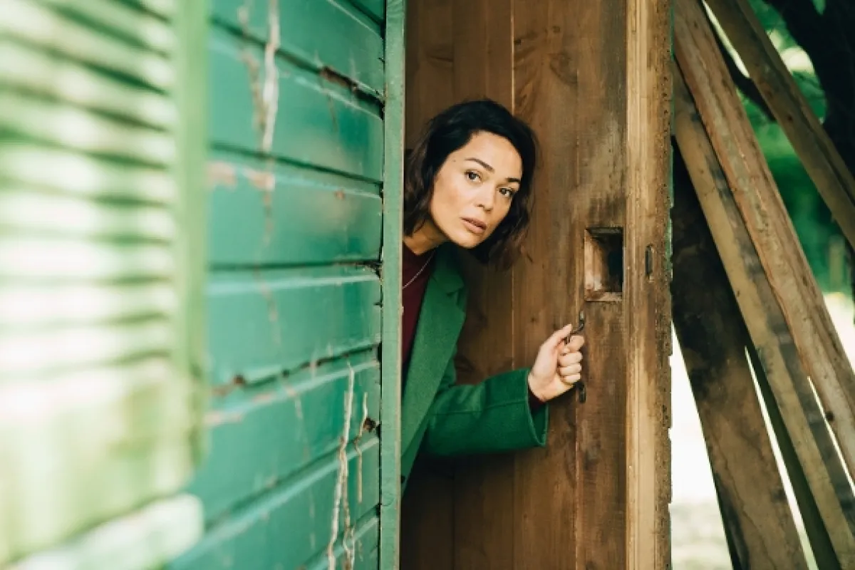 Slečna Holmesová (Mademoiselle Holmes), 2024 - fotogaléria