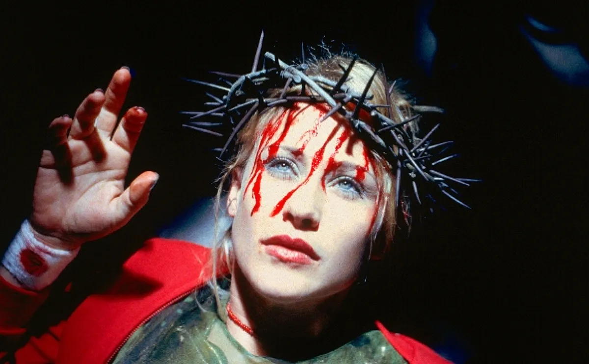 Stigmata, 1999 - fotogaléria