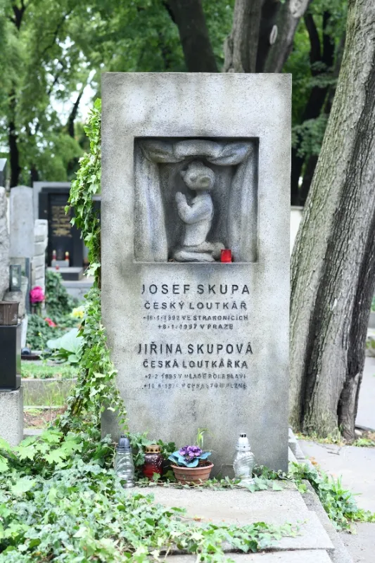 Zkáza Dejvického divadla, 2019 - fotogaléria