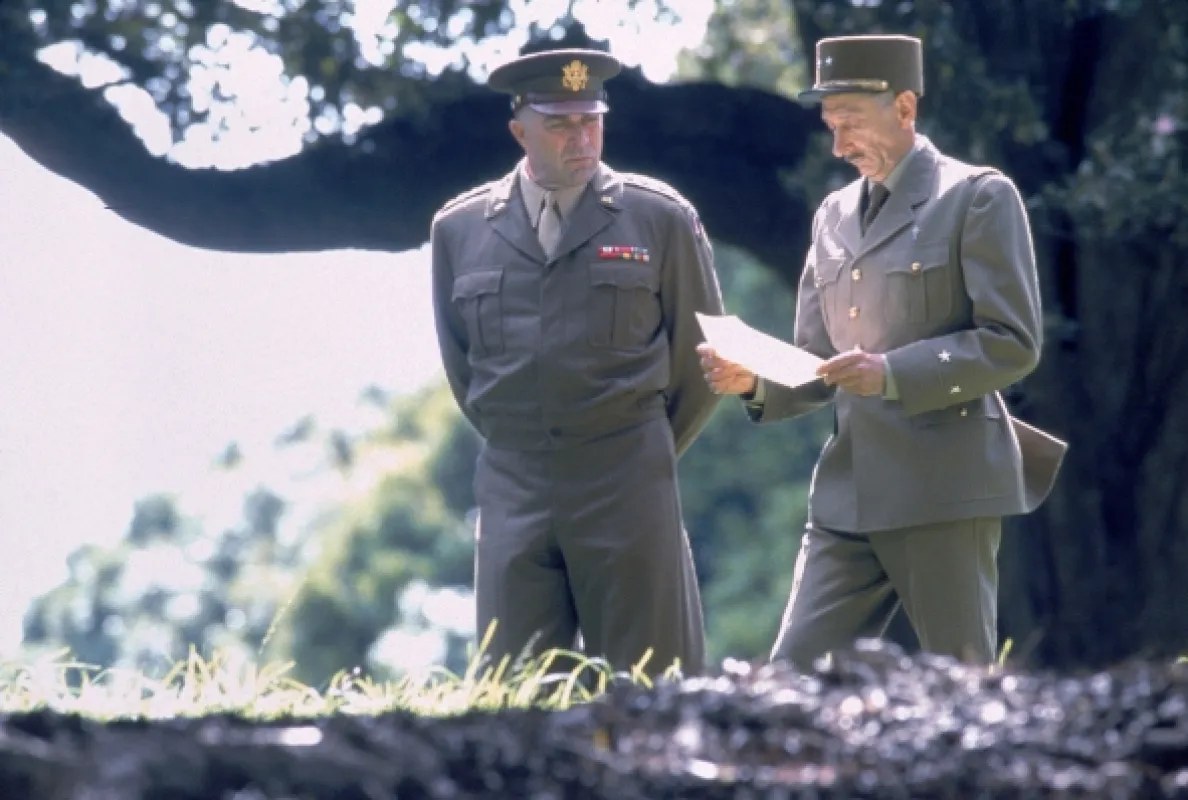 Generál Eisenhower: Veliteľ invázie (Ike: Countdown To D-Day), 2004 - fotogaléria