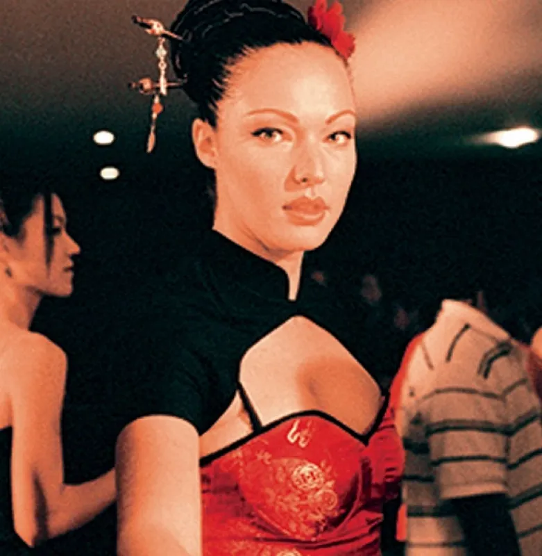 Zem krvavého slnka (Into the Sun), 2005 - fotogaléria