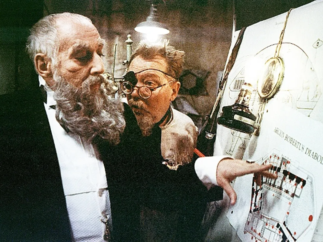Tajemství hradu v Karpatech, 1981 - fotogaléria