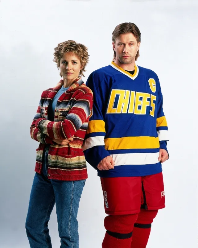 Nakládačka 2: Zpátky na led (Slap Shot 2: Breaking The Ice), 2002 - fotogaléria