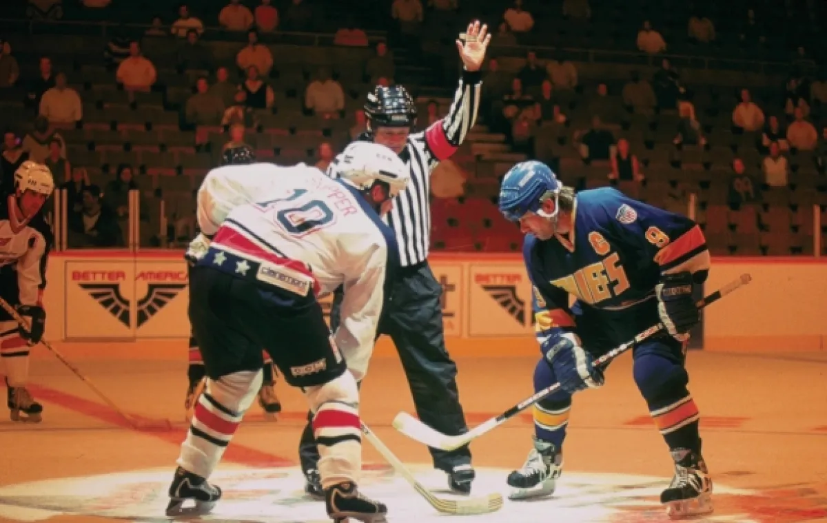 Nakládačka 2: Zpátky na led (Slap Shot 2: Breaking The Ice), 2002 - fotogaléria