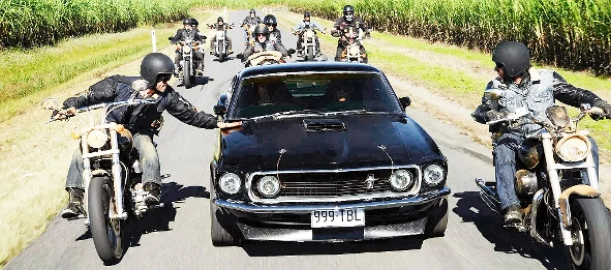 Sbal prachy a jeď (DRIVE HARD), 2014 - fotogaléria