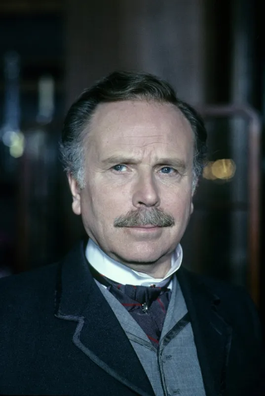 Sherlock Holmes (The Hound of the Baskervilles), 1988 - fotogaléria