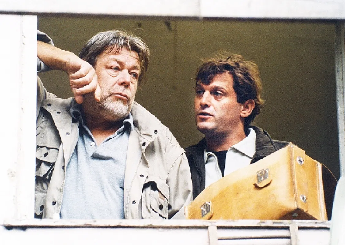 Muž, ktorý vychádzal z hrobu, 2001 - fotogaléria