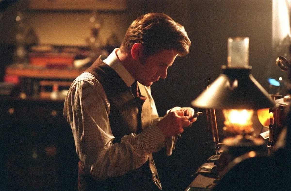 Vražedné miesta (Murder Rooms), 2001 - fotogaléria