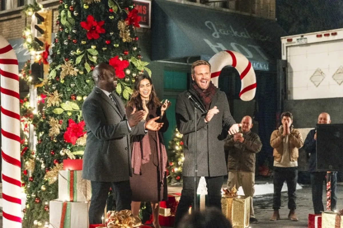 Môj naj Santa (Lights, Camera, Christmas!), 2022 - fotogaléria